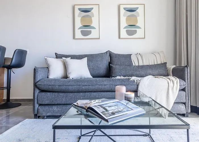 1 Bedroom Savyon View - Isrentals